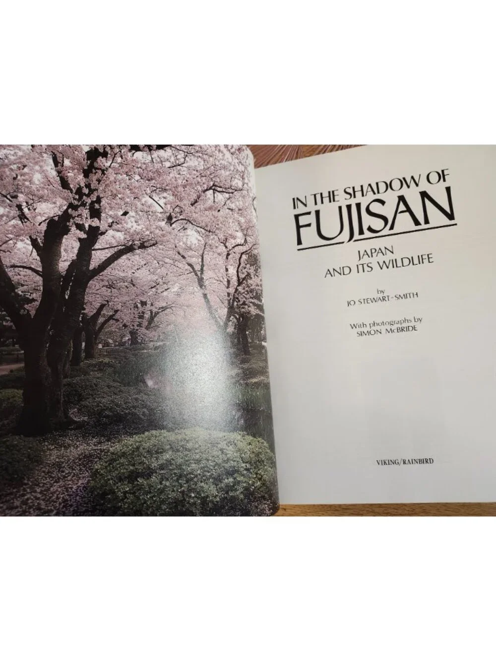 In the Shadow of Fujisan: Japan and Its Wildlife by Jo Stewart-Smith 1987